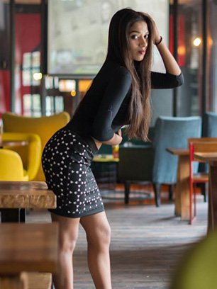 Call girls Near Double Tree By Hilton In Pune Escorts